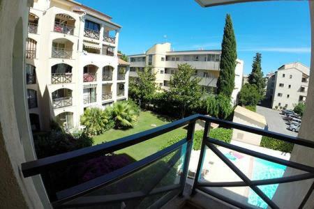 Apartament Les Coralines Sainte-Maxime Zewnętrze zdjęcie